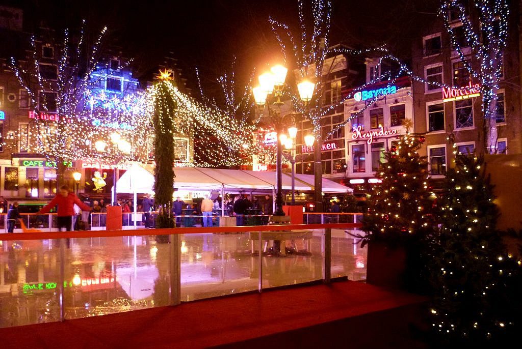 Schlittschuhlaufen auf dem Leidseplein