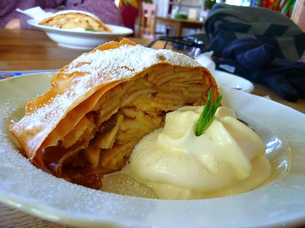 Apfelstrudel im Badehaus