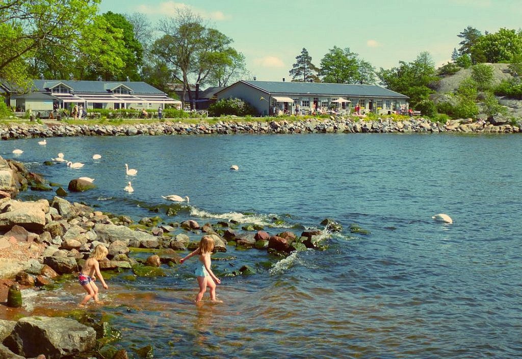 Fjäderholmarna