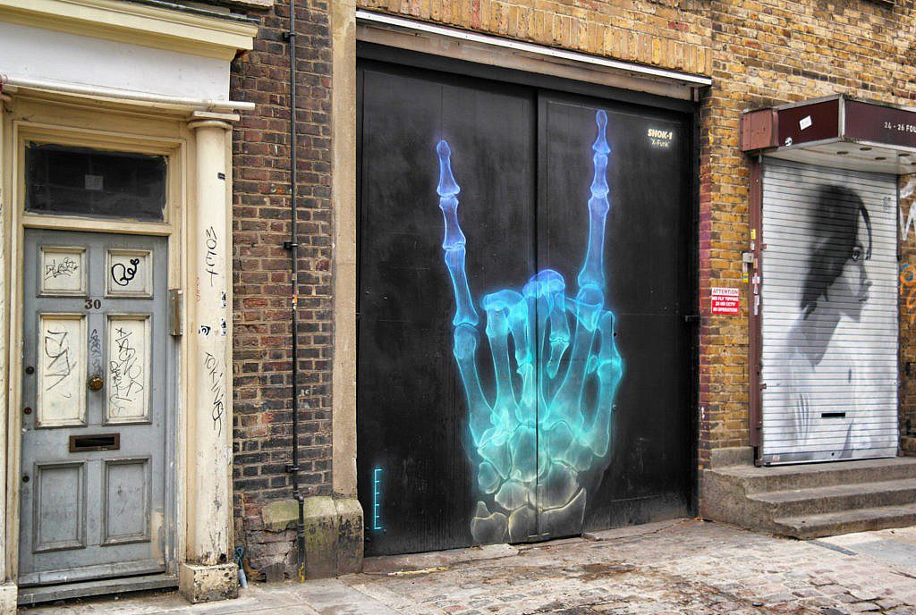 Street Art in London (15)