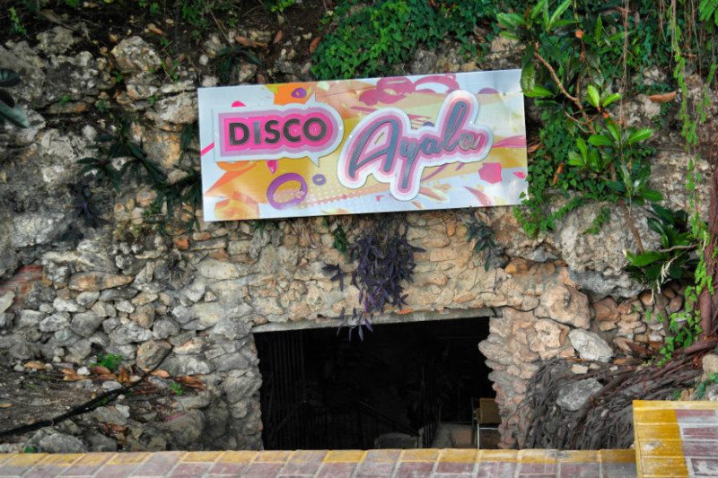 Höhlendisko Trinidad