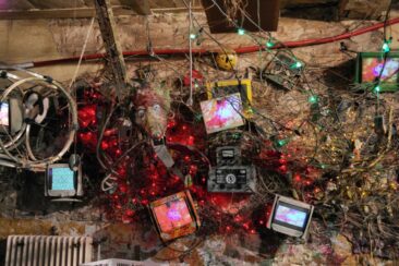 Ruin Pub Tour in Budapest - Szimpla Kert