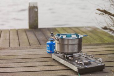 Mikroabenteuer Floßurlaub in der Wildnis bei Amsterdam