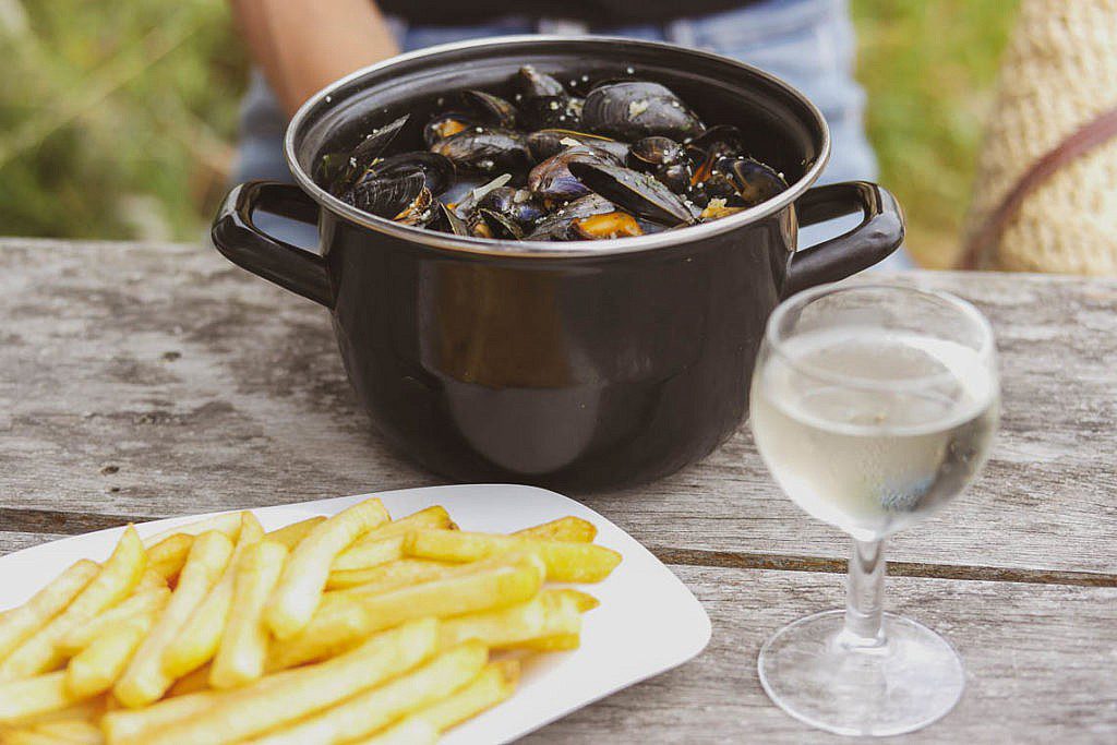 Muscheln essen auf der Insel Noirmoutier