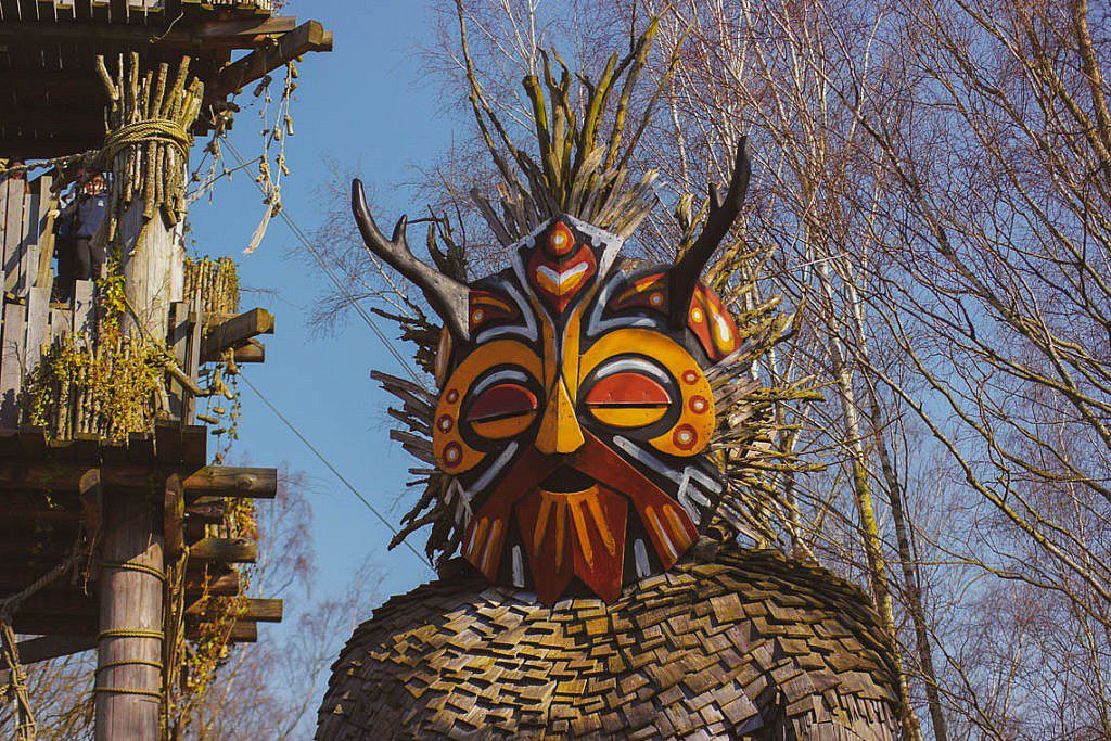 The 7 Trolls and the Magical Tower
