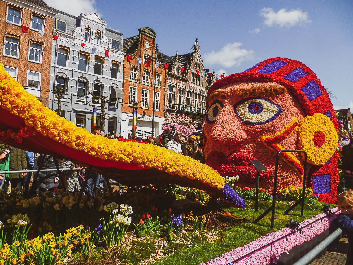 Tulpenblüte in Holland - Bloemencorso (2)