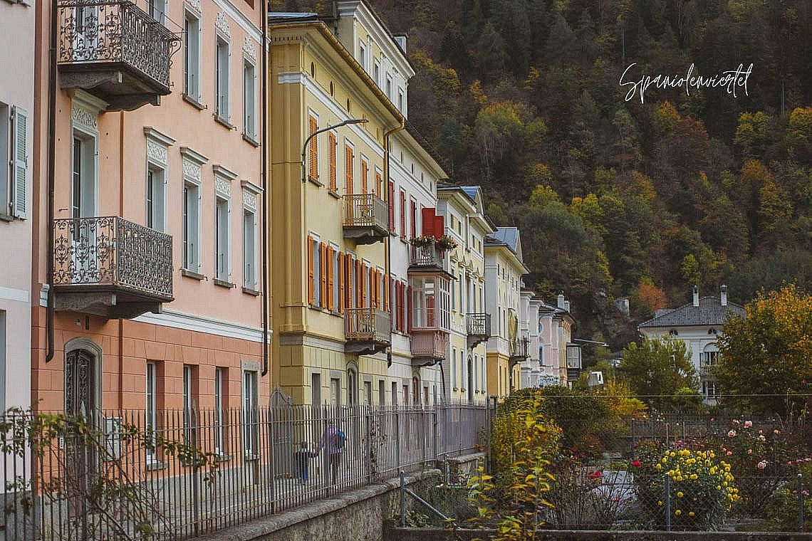 Spaniolenviertel Poschiavo Zuckerbäckervillen