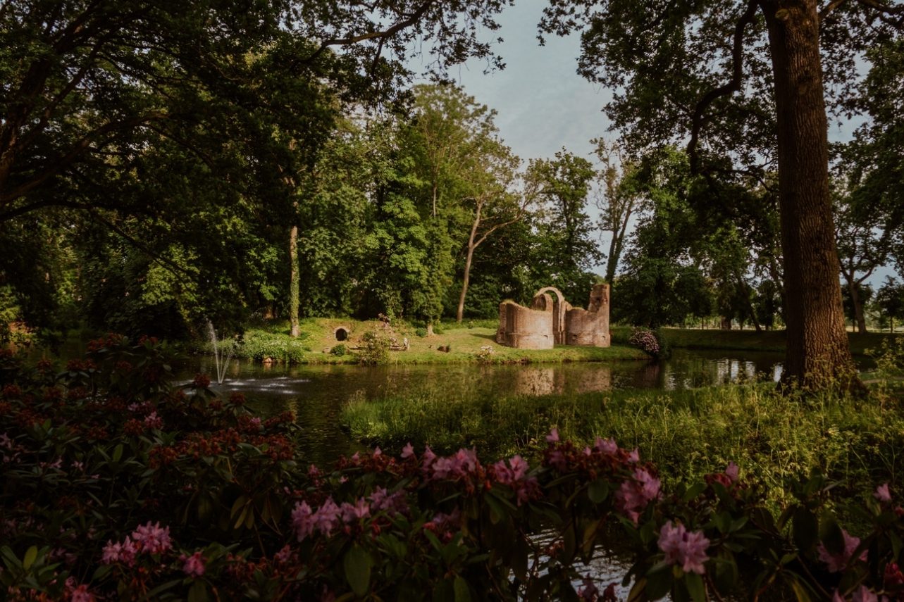 Ruine Toutenburg im Park Oldruitenborgh