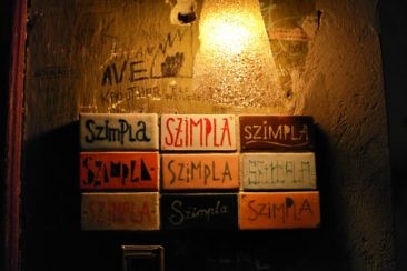 Ruin Pub Tour in Budapest - Szimpla Kert
