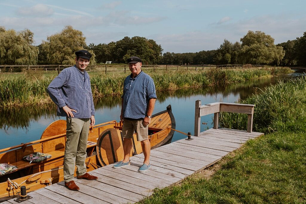 Buurser Pot Bootsfahrt auf der Buurserbeek Landgoed Het Lankheet Haaksbergen Aktivitäten